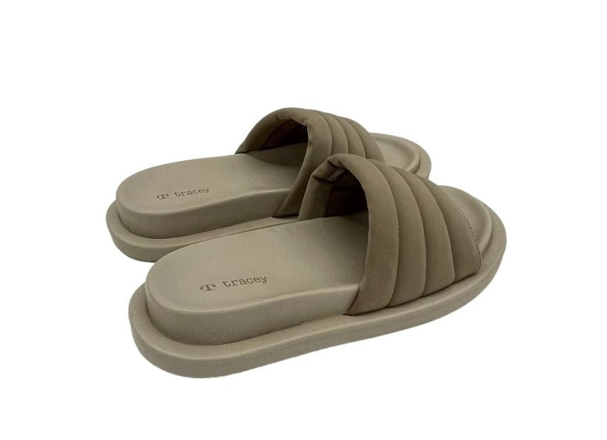 Adley Comfy Flat